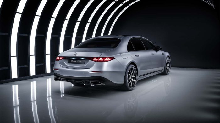 2027 Mercedes Benz S Class (24)