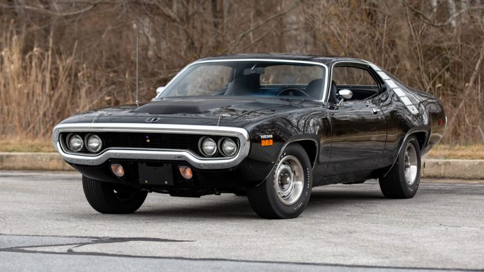 1971 Plymouth Hemi Road Runner 4-Speed A34 Resurfaces After $200K Bid Fell Short
