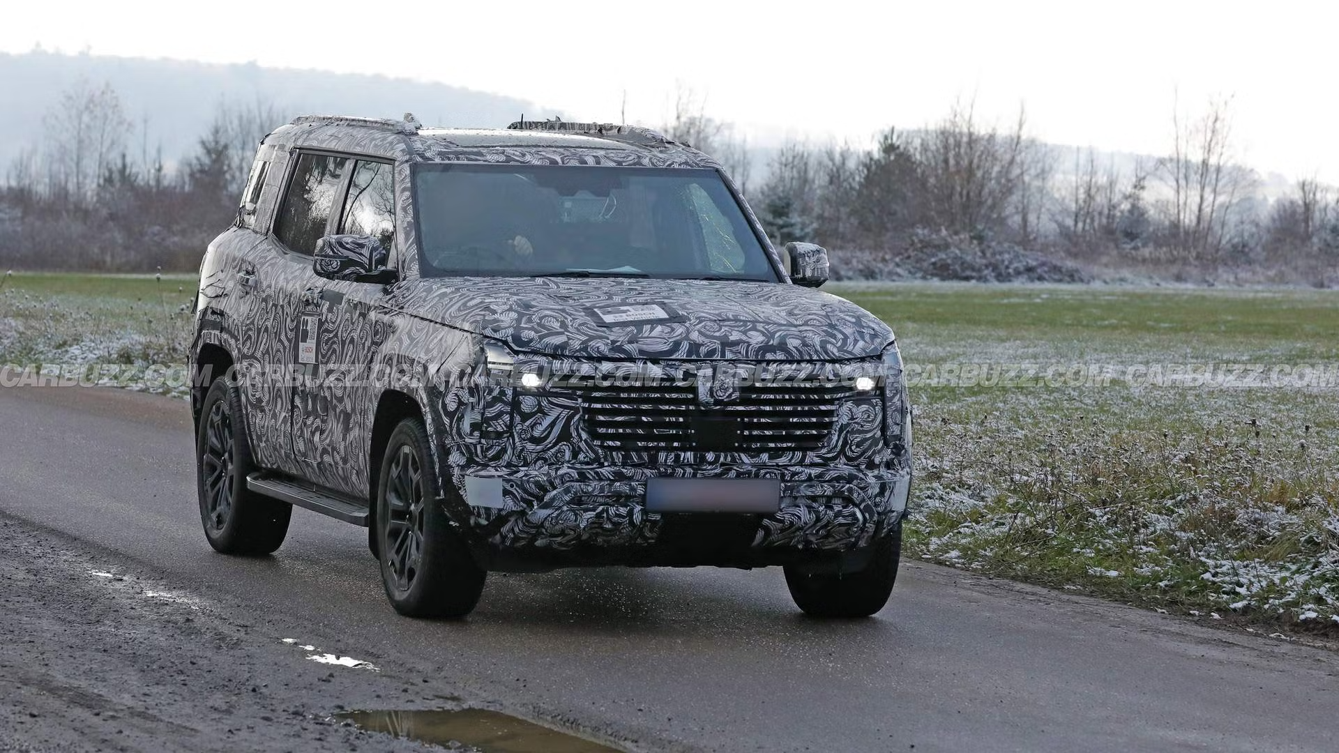 2027 MItsubishi Pajero Spy Shot (14)