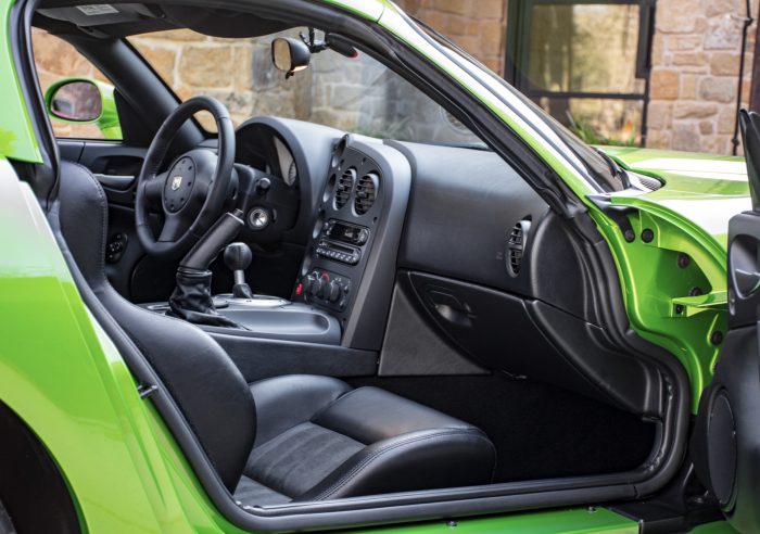 2008 Dodge Viper SRT10 (2)