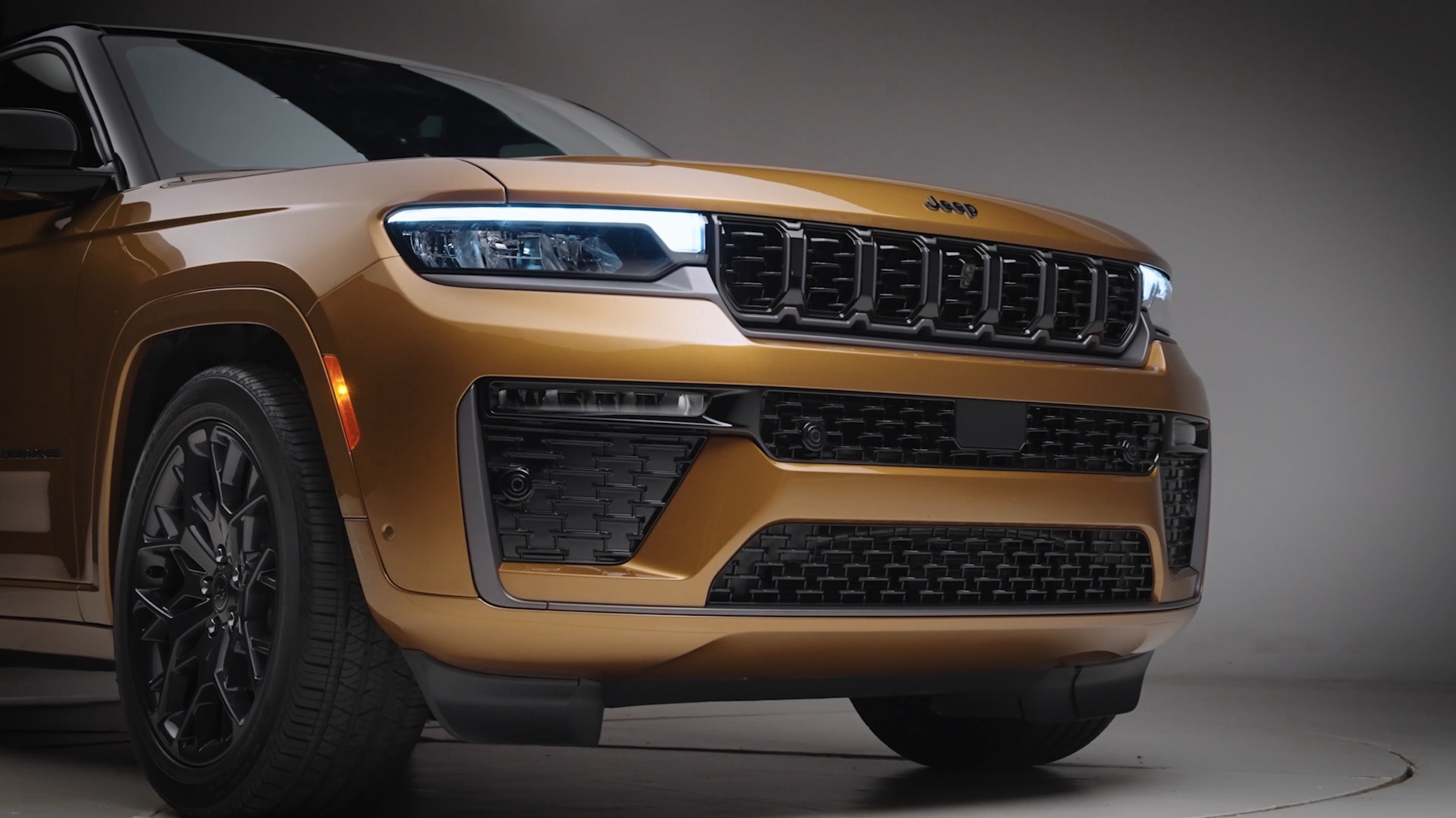 2027 Jeep Grand Cherokee (4)