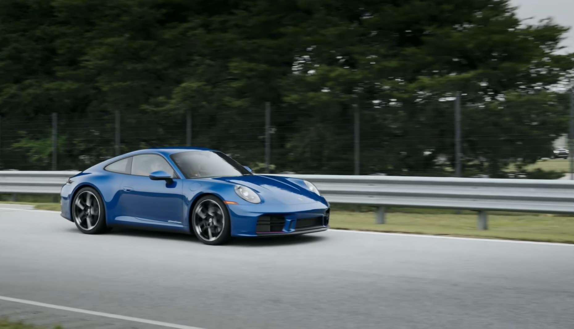 2026 Porsche 911 Club Coupe (4)