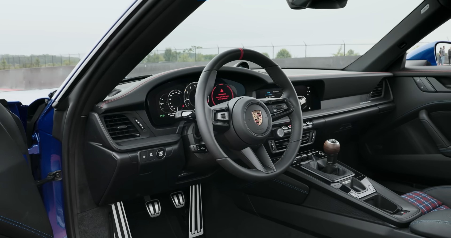 2026 Porsche 911 Club Coupe (6)