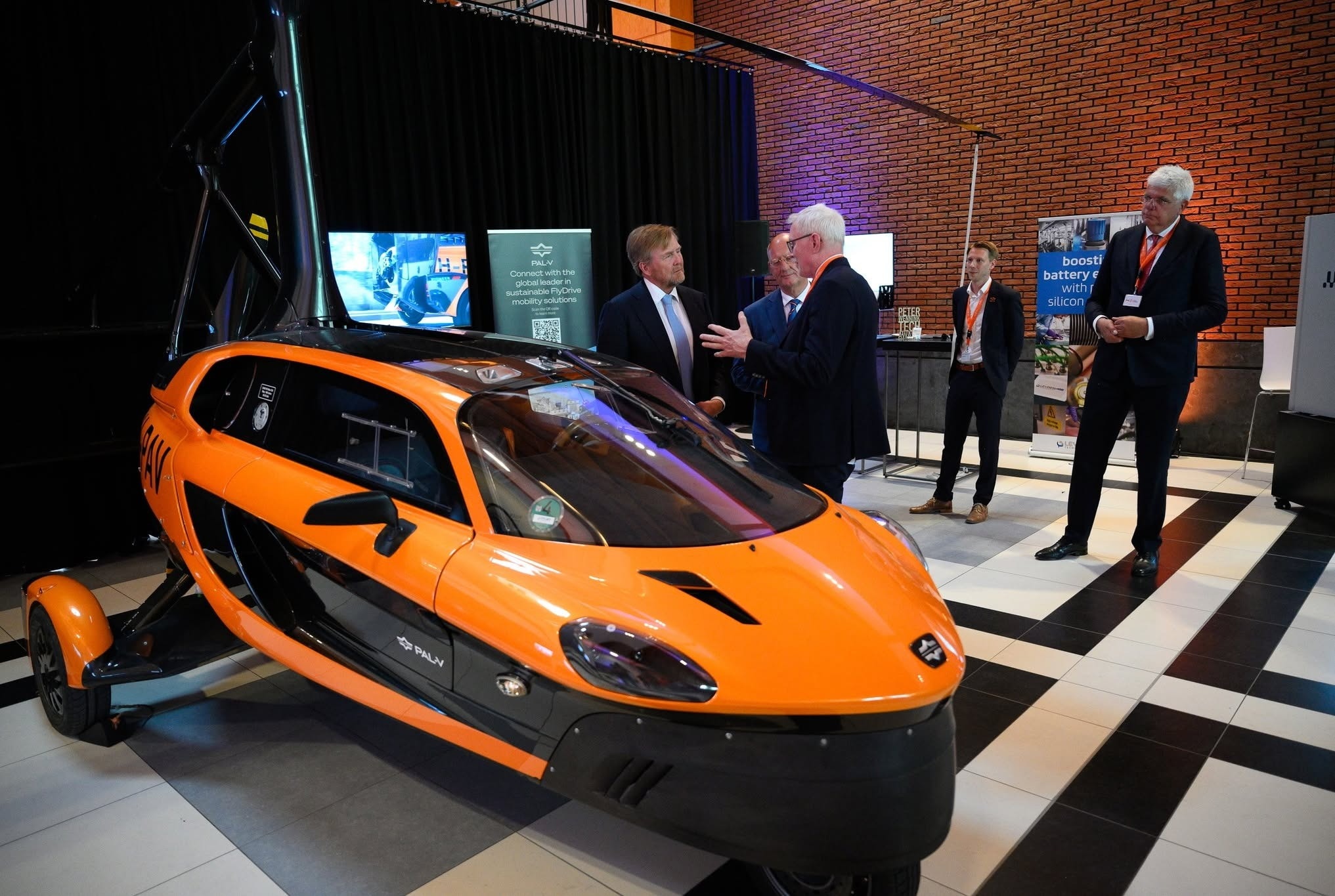 Liberty FLying Car (7)