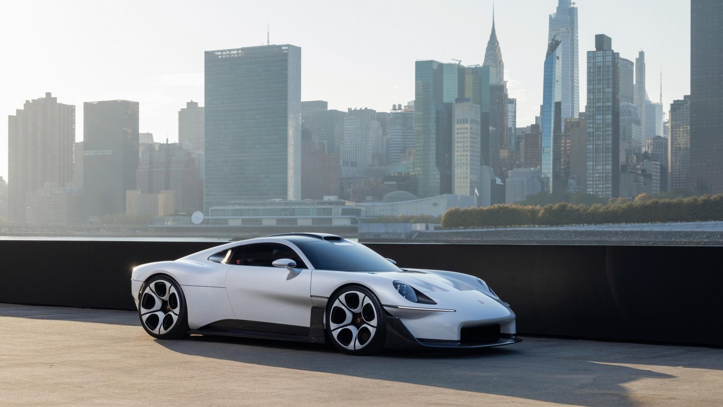 Porsche Mission S (1)